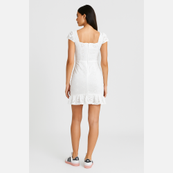 ADA Kort hvid broderet kjole � romantisk sommerlook fra Jollyyoung.dk