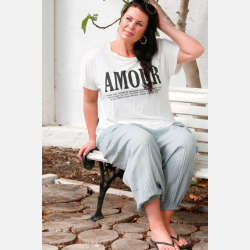 AUBREY Plus size T-shirt med tekstprint � casual og cool fra Jollyyoung.dk