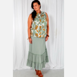 CALLIE Plus size nederdel i dusty mint farve � let og feminin fra Jollyyoung.dk