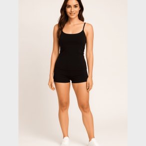 CAMISOLE sort top med faste stropper og bl�d komfort