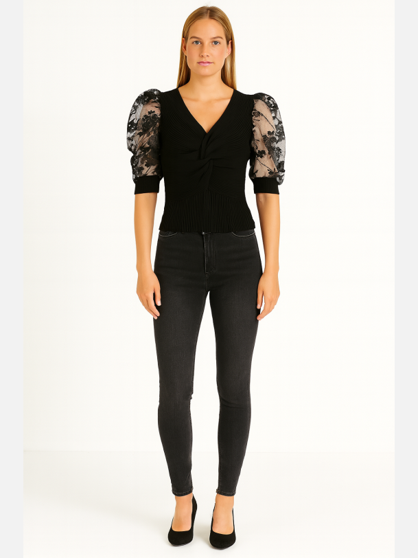 DASTER Sort striktr�je med blonde �rmer