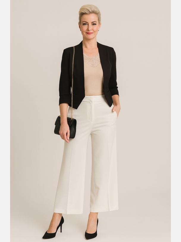 EDE VIP Kort blazer i sort farve