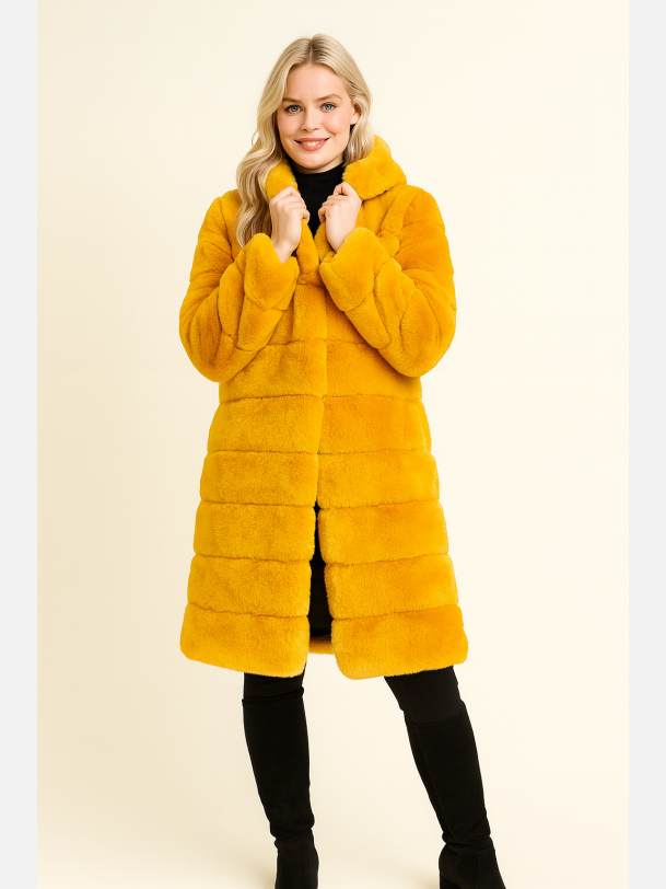 KADIS Lang imiteret pels jakke i curry farve