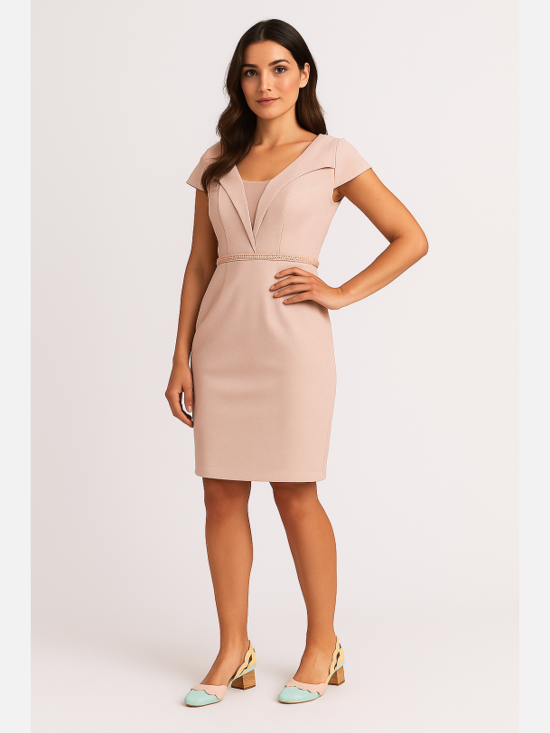 LIDA Kort kjole i rosa farve med elegant snit