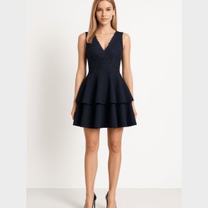 MERY Elegant navy kjole med blondeoverdel og sk�rt i to lag