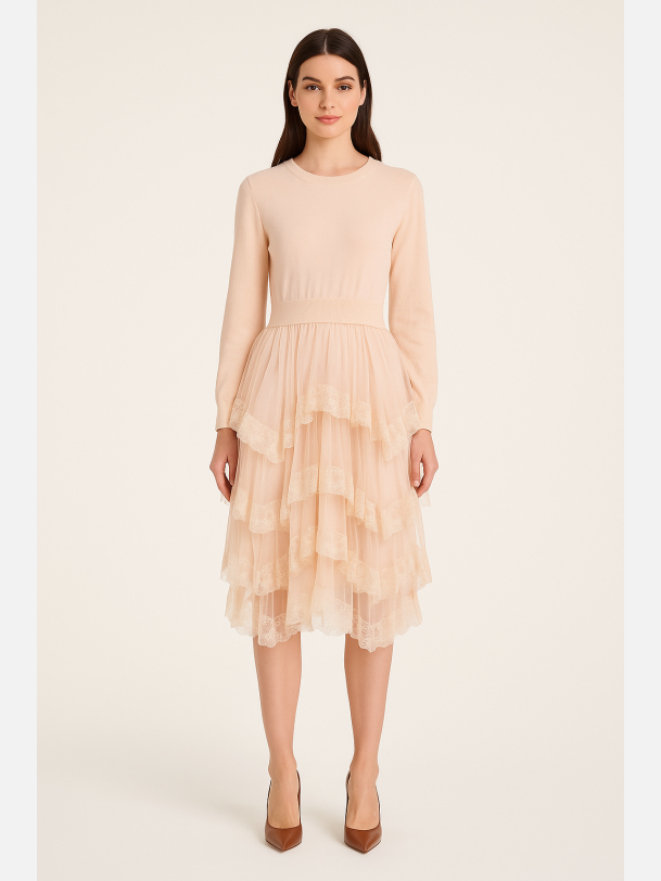 NOLI Beige kjole med blonder og fl�selag � Romantisk og elegant fra Jollyyoung.dk