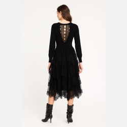 NOLI Sort kjole med blonder og fl�selag � Romantisk og elegant fra Jollyyoung.dk