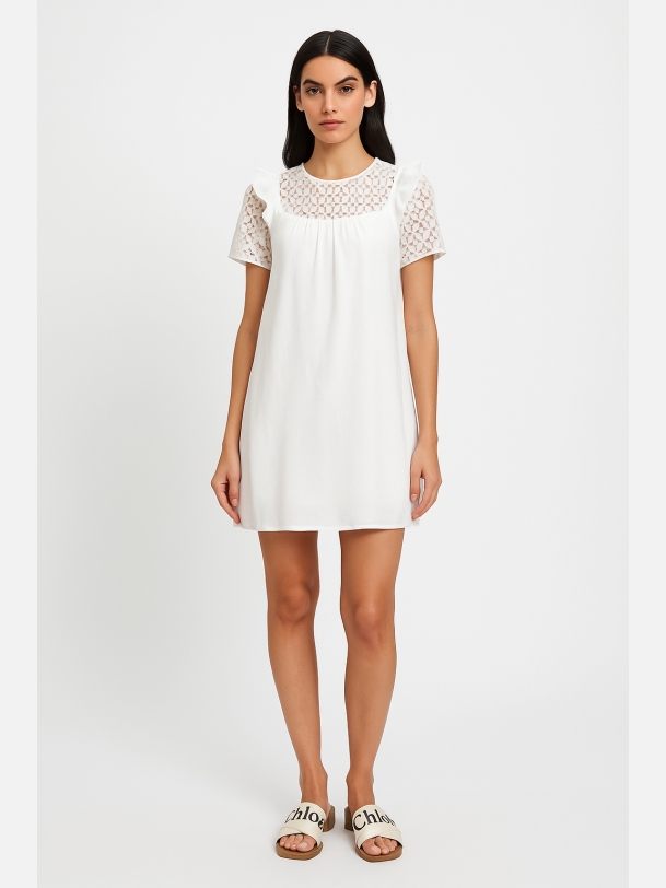 ORIANE Kort hvid kjole med blonde�rmer