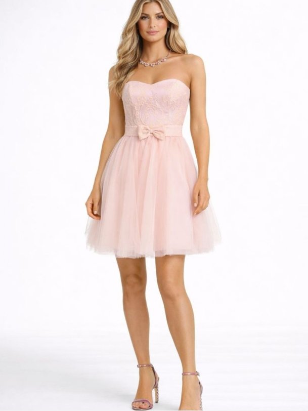 Elegant Alabama festkjole med sn�re og tyl i sart lyser�d